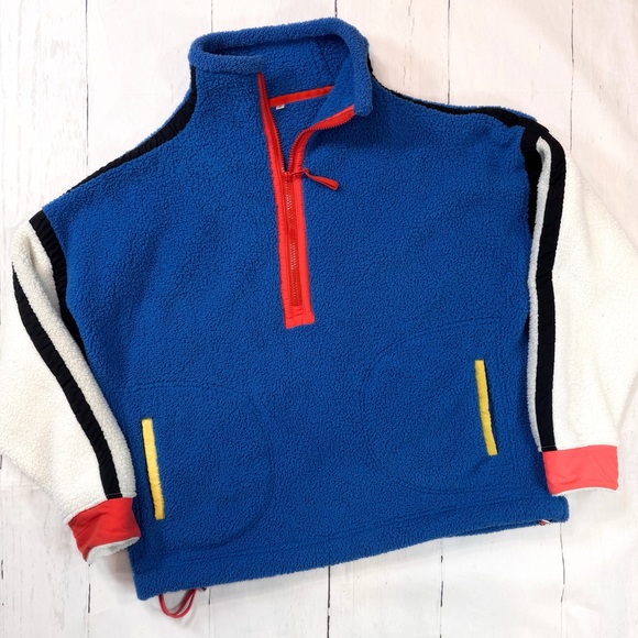 Tops - Blue and White Women’s Pullover